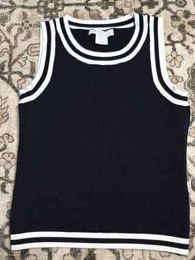 House of Harlow 1960 Black and White Sleeveless Knit Tank
